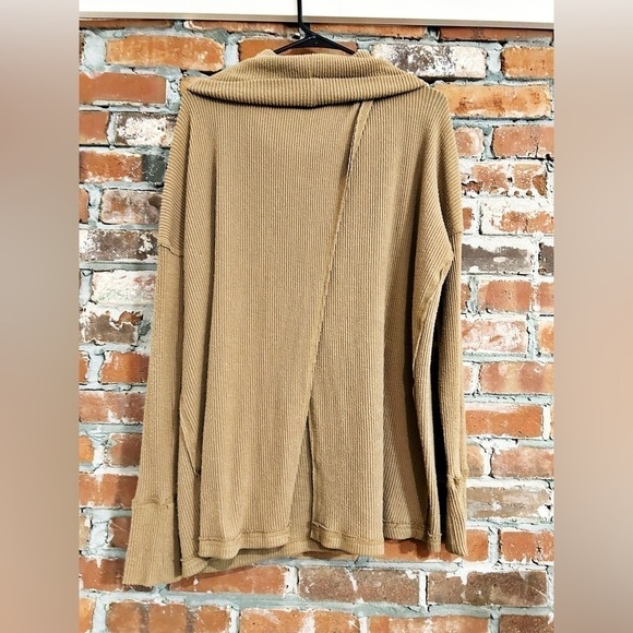 Free People Light Brown Ribbed Knit Cowl Neck Tunic Top Size Small - Picture 11 of 13